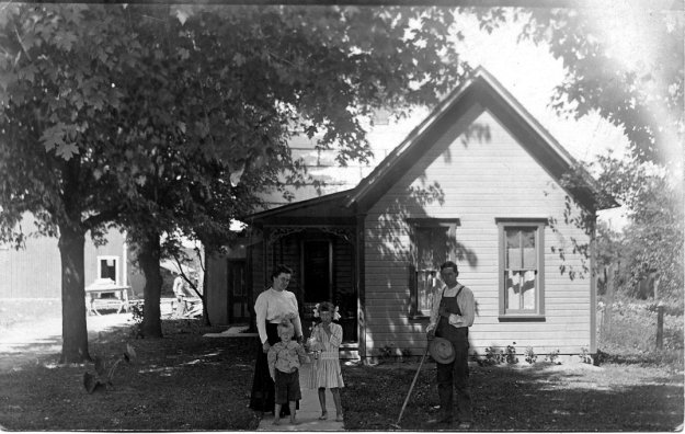 WmMeeksFamily-UniondaleInd